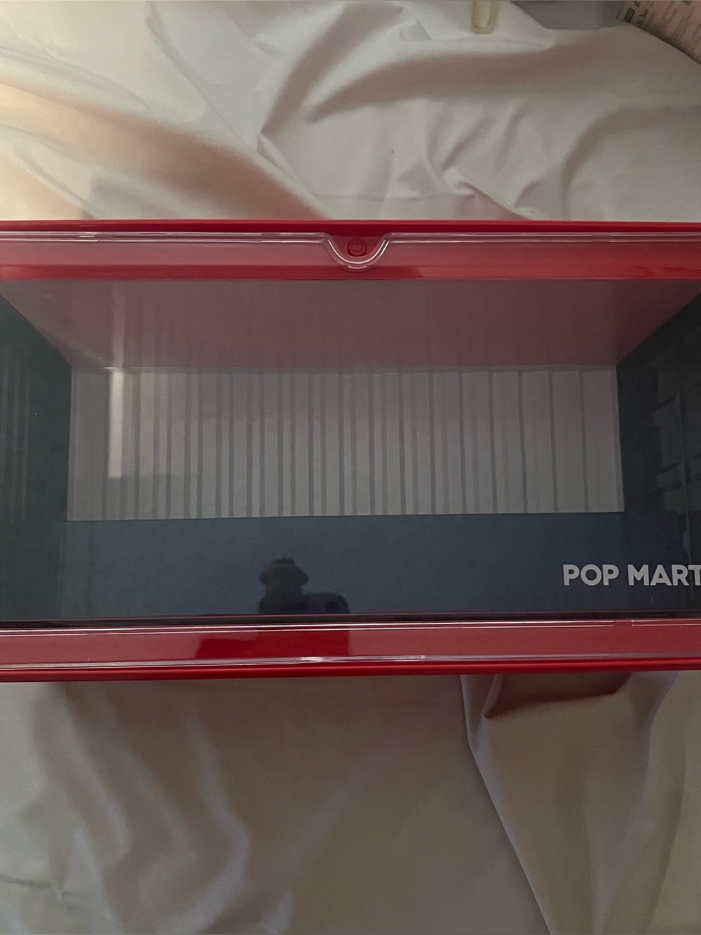 POP Mart Dimoo Holiday in the USA luminous display
